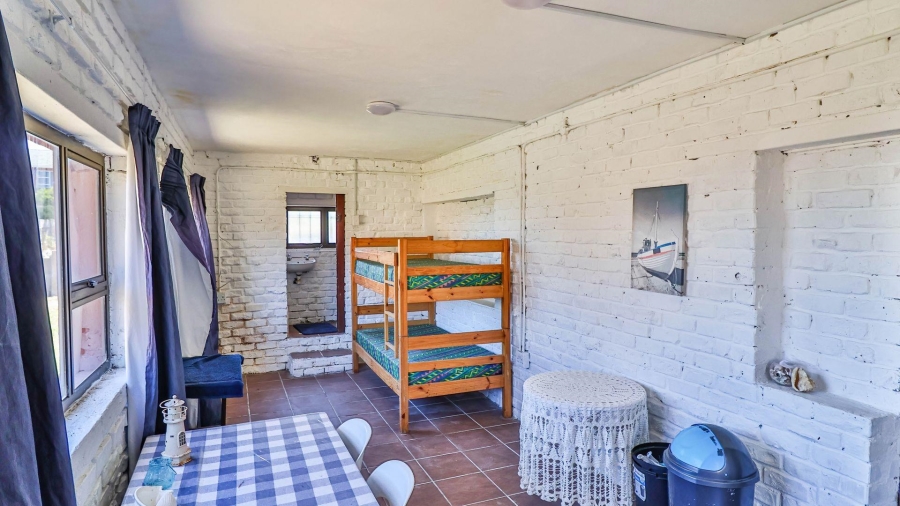 4 Bedroom Property for Sale in De Kelders Western Cape